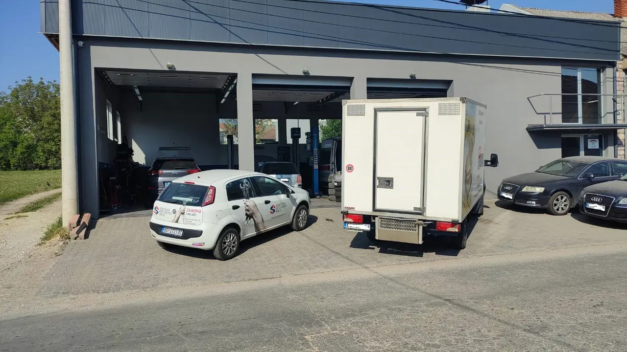 Auto usluge AC PETROVIĆ 034