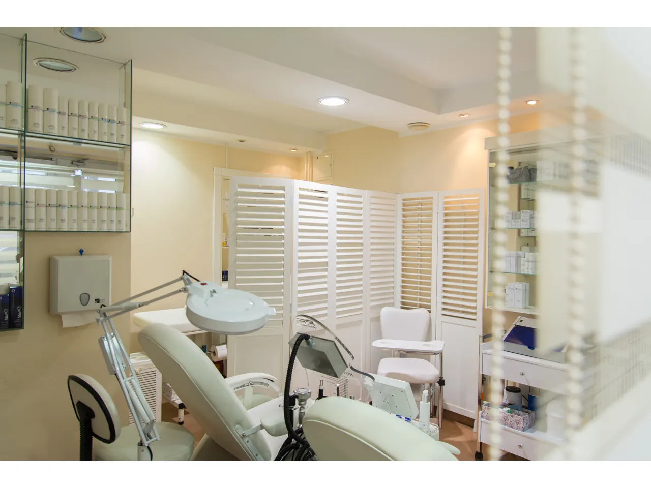 Nega i lepota ADUT KOZMETIČKI SALON
