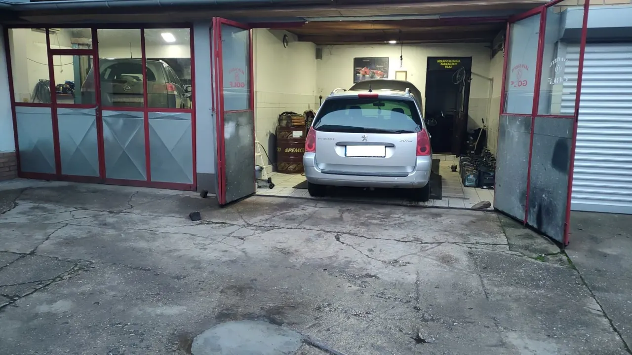 Auto usluge AS GOLF 02