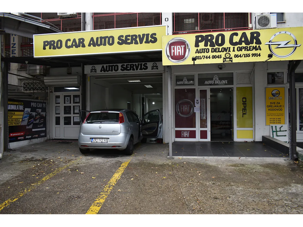 Auto usluge PRO CAR AUTO DELOVI I OPREMA I SERVIS